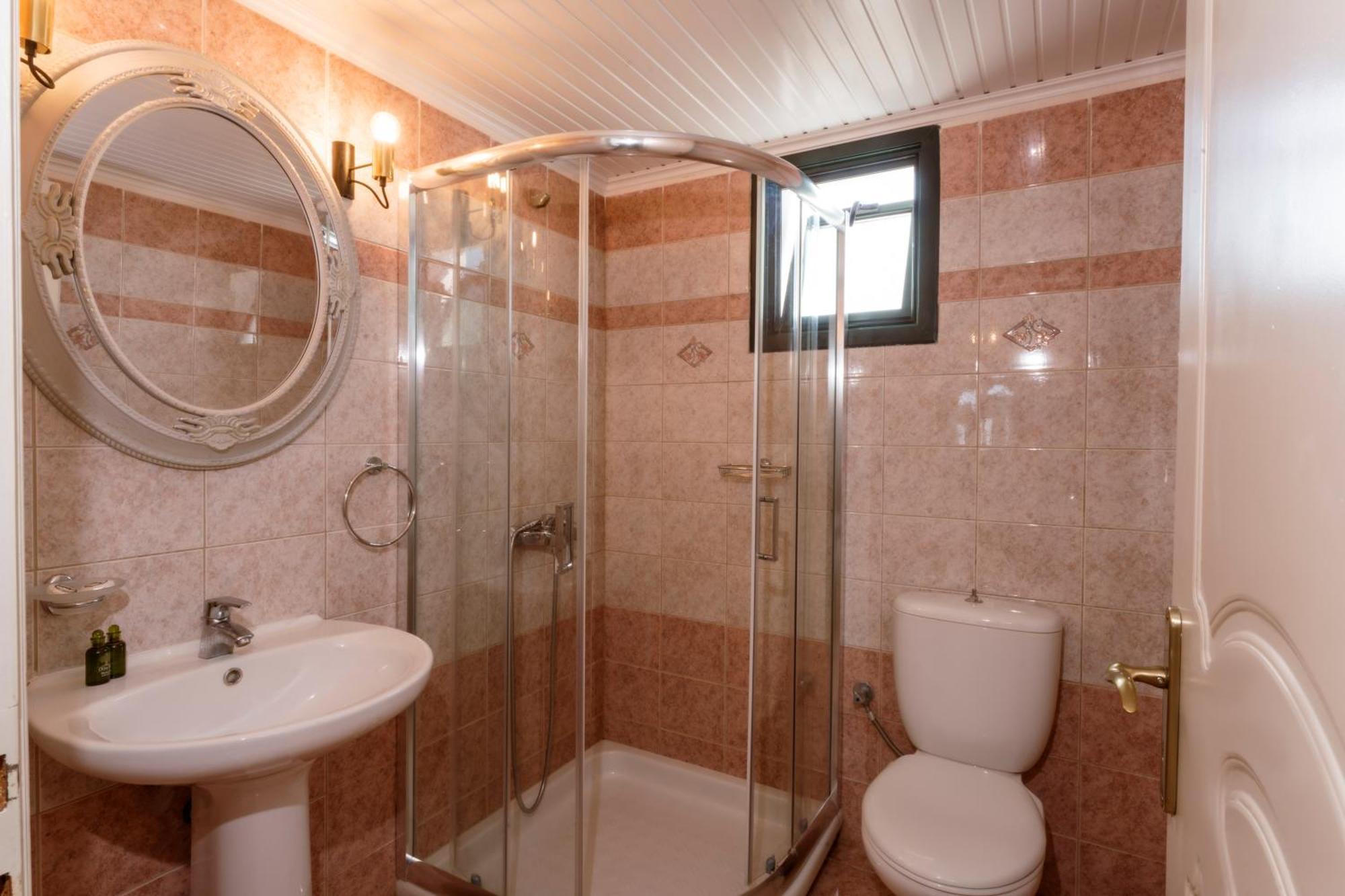 Roxa Seaview Apartment Agios Leon Екстериор снимка